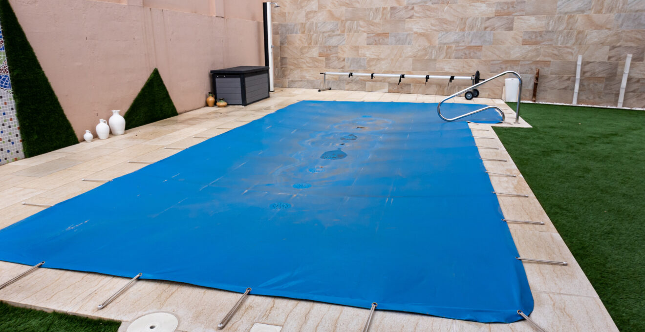 bâche de piscine